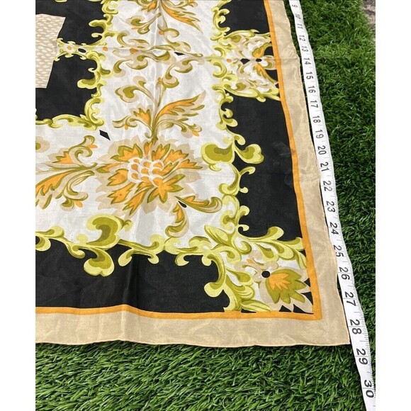 Triangle Vintage Luxurious Floral  Hand Printed Scarf Pure Silk  Made in China - Picture 5 of 7